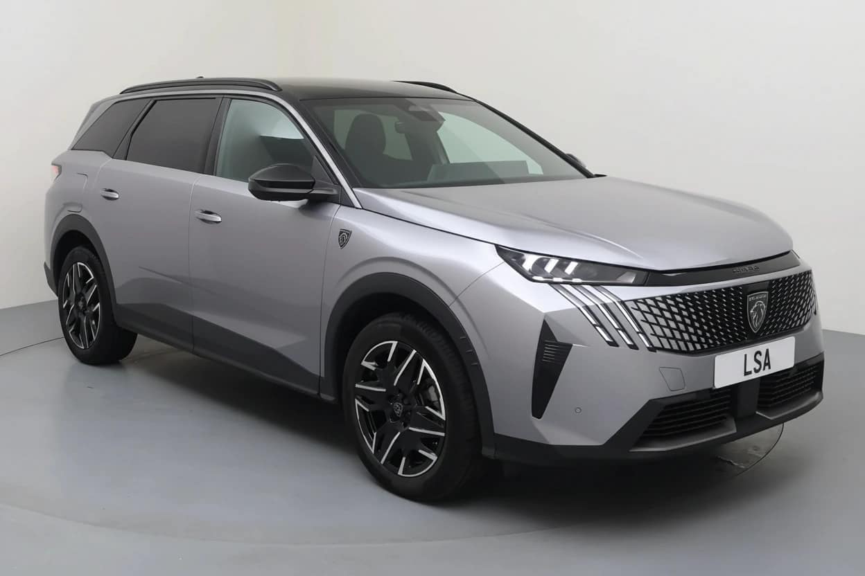 Peugeot 5008 en leasing sans apport à Lyon