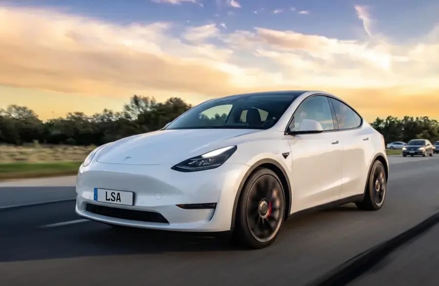 Tesla Model Y en leasing sans apport à Lyon
